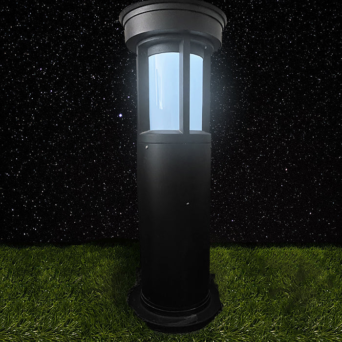 Solar Bolard Lamp Black - www.FOP.ae Buy online Best and Healthy Plants and quality products guarantee in Dubai Plants Shop in Dubai Abu Dhabi all over UAE Plants near me Fresh Plants in Dubai where to buy plants in UAE - FOP.ae
