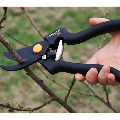 Garden Pro Pruner Fiskars P90 - www.FOP.ae Buy online Best and Healthy Plants and quality products guarantee in Dubai Plants Shop in Dubai Abu Dhabi all over UAE Plants near me Fresh Plants in Dubai where to buy plants in UAE - FOP.ae